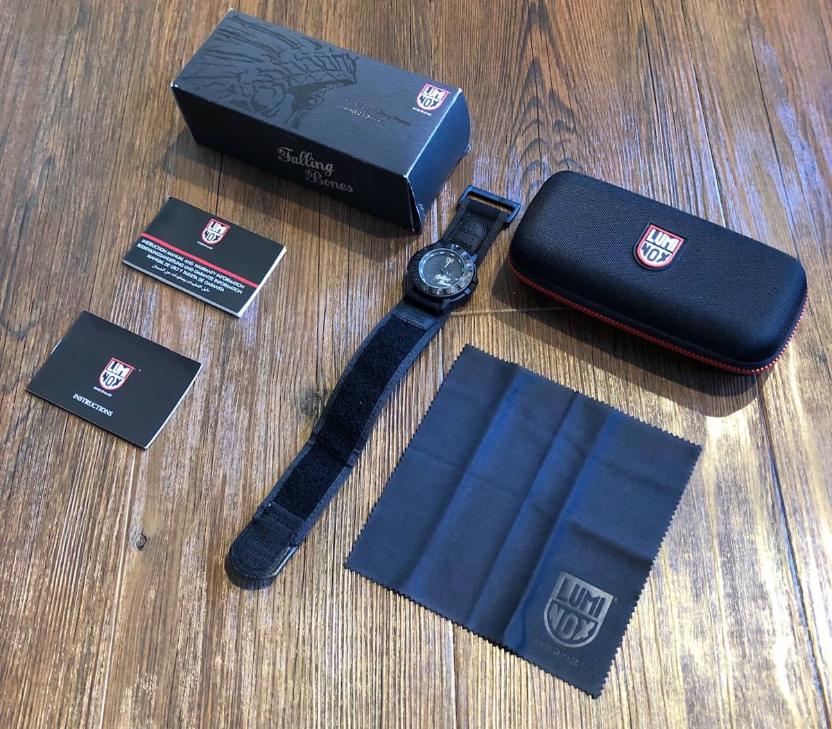 定価40，950円 新品☆ Luminox × 岩城滉一 510本限定 ウォッチ Falling 