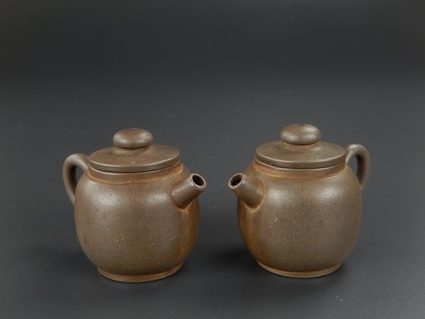  中国古玩 唐物 煎茶道具 朱泥 紫泥 紫砂壷 茶壷 急須 一双 古作 時代物 極上品 初だし品 9079(施釉陶)｜売買されたオークション情報、yahooの商品情報をアーカイブ公開 - オークファン 骨董陶磁器一般