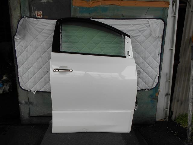 ヴェルファイア　ANH20W　右フロントドアAssy