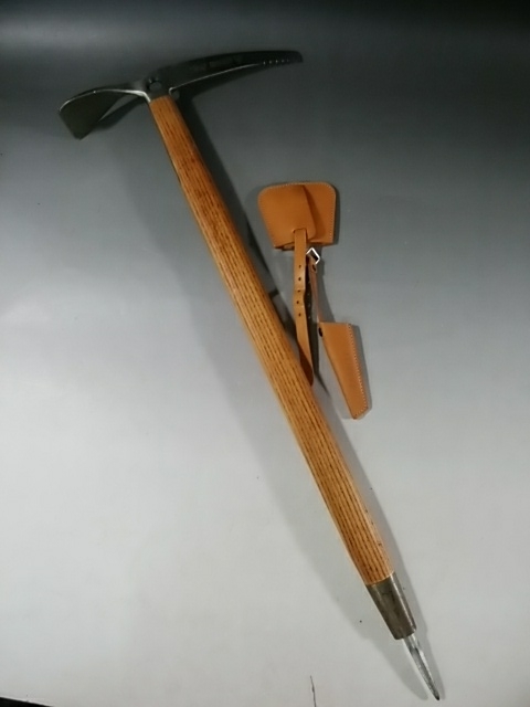 Piolet D'alpinisme Vintage CHARLET MOSER - Fabriqué En France