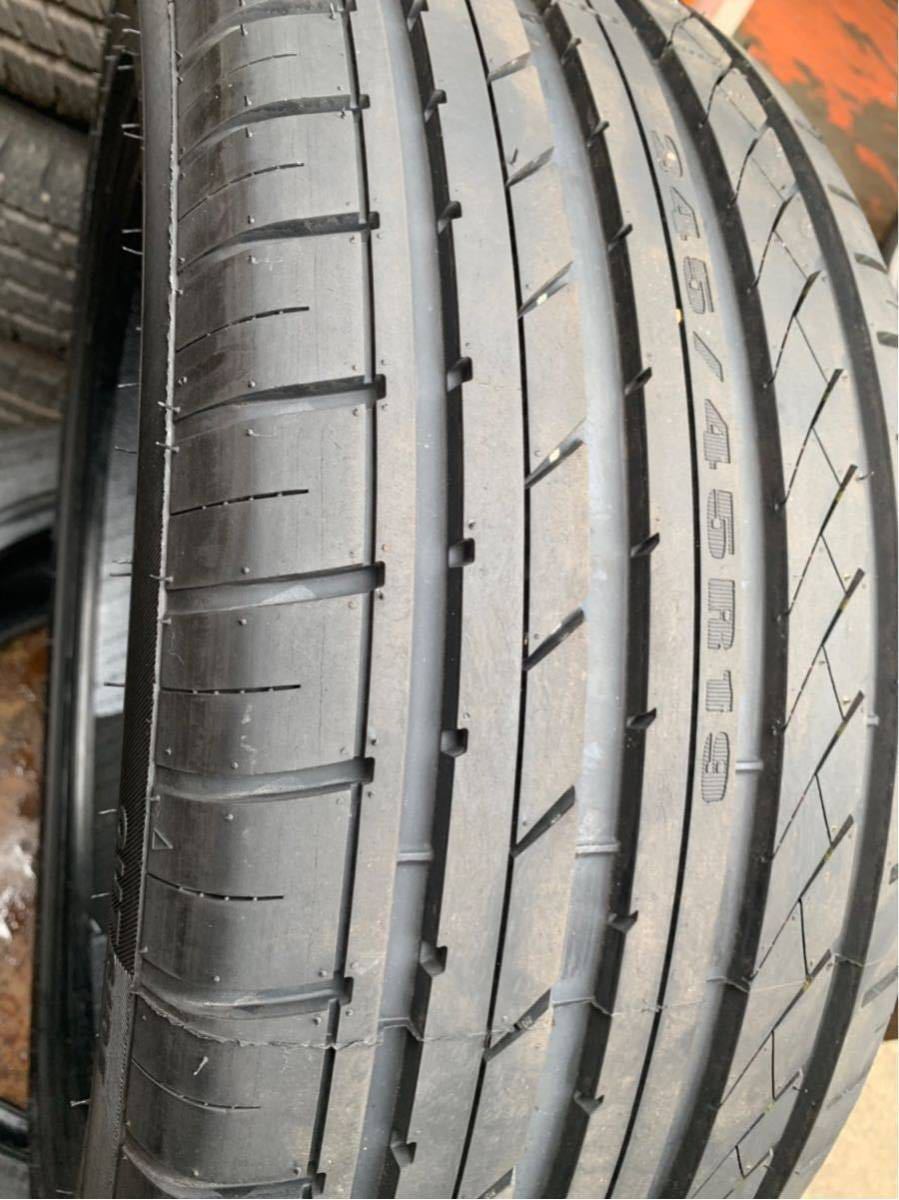 245/45R19 バリ山 中古品 ほぼ新品