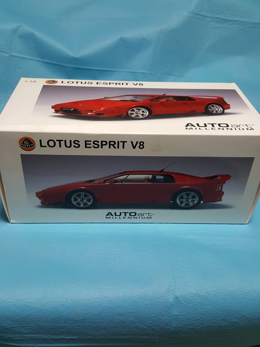 新品未展示　AUTO art LOTUS ESPRIT V8 レッド