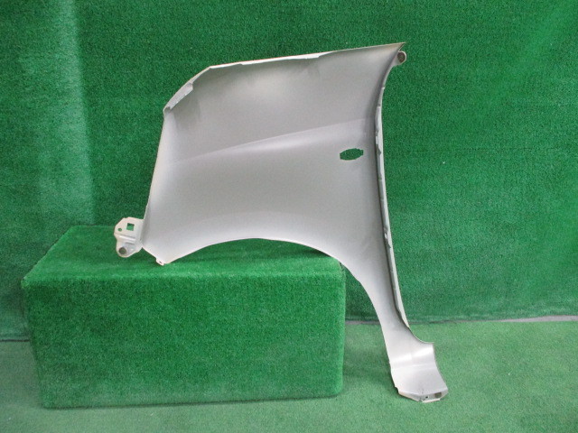 スズキ　スペーシア　MK32S　右フェンダー　純正　721752