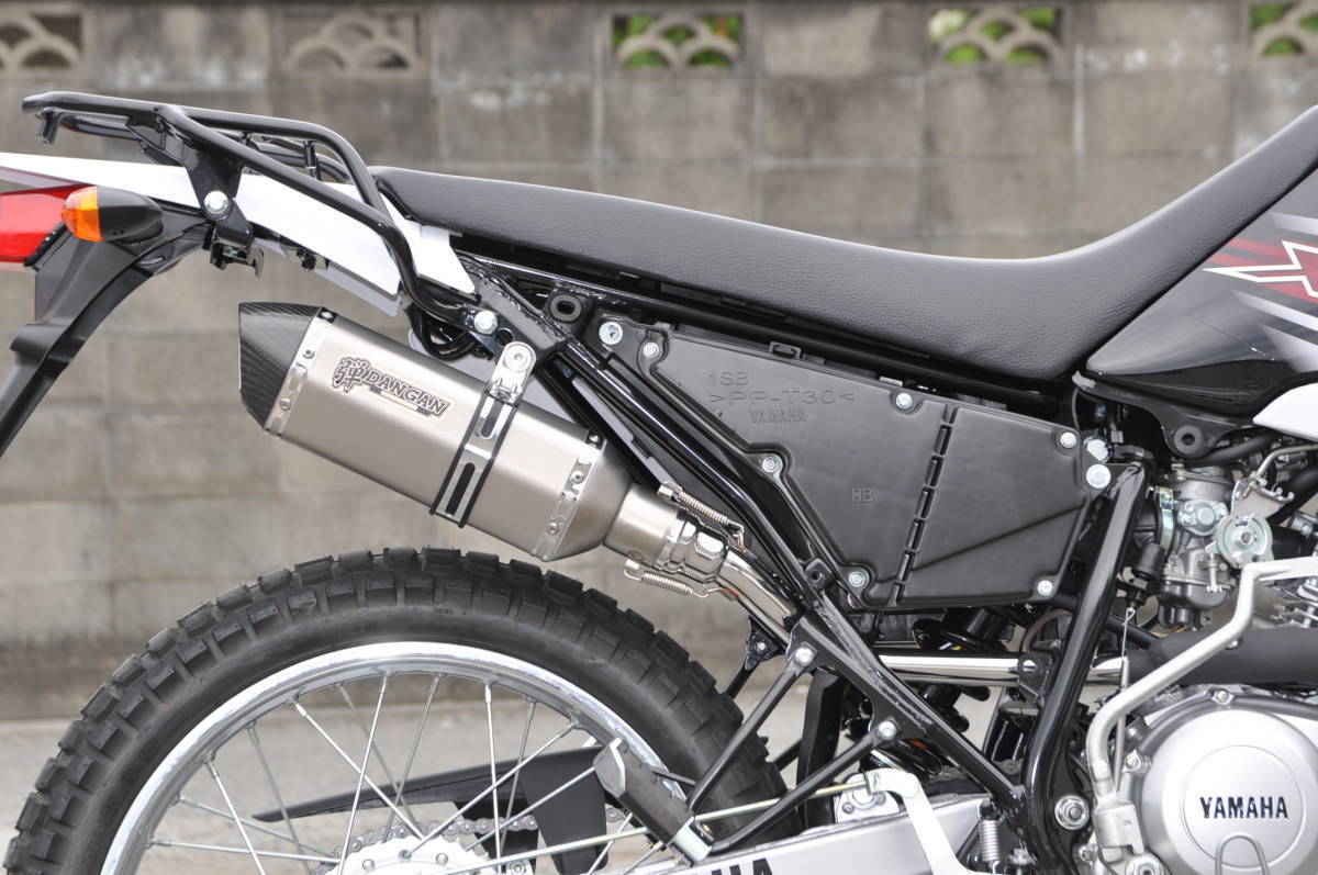 弾丸 XTZ125 スリップオンマフラー 異形 SUS ドライカーボン サウンドマフラー ロード！！モタード