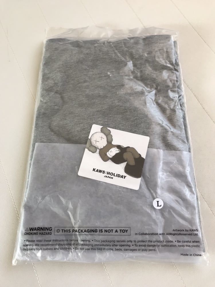 KAWS : HOLIDAY JAPAN 会場限定 Tシャツ 新品 未使用