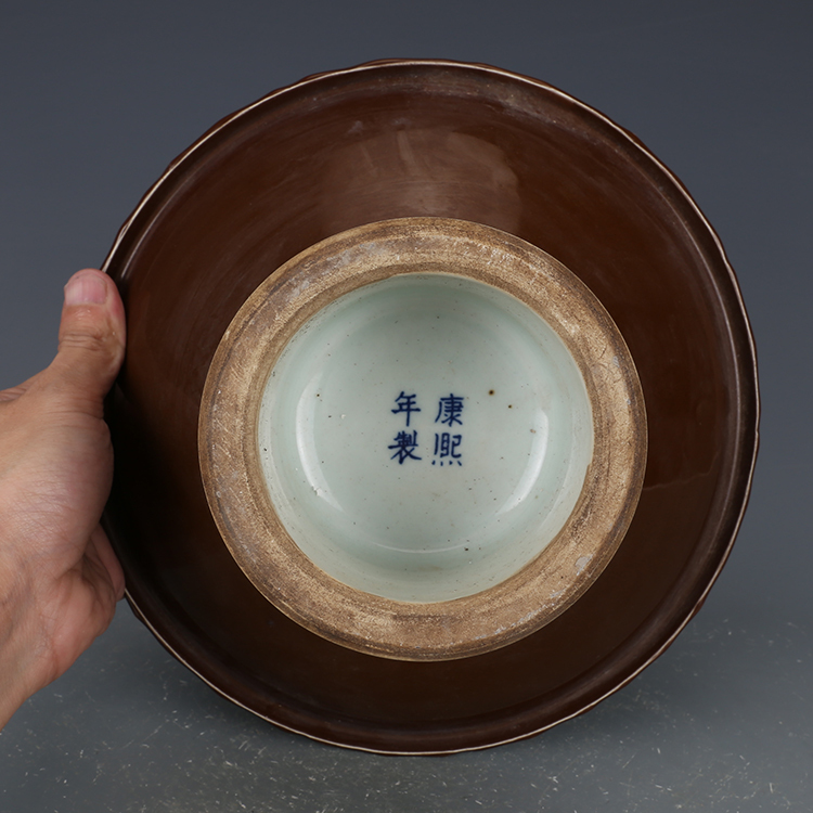 通販を提供 清・康熙年製款・古陶瓷品・青花・鐘馗捉鬼紋・筆筒・置物 