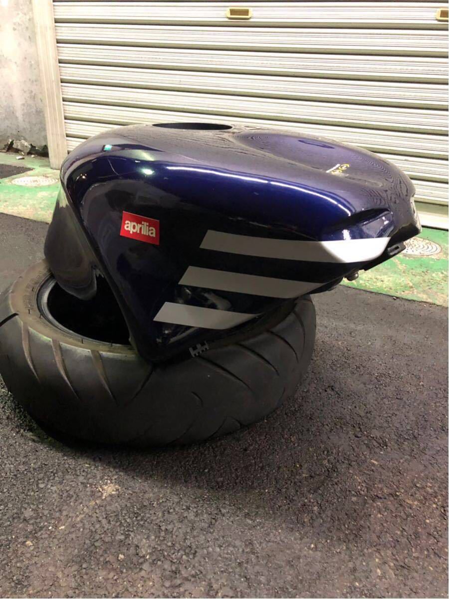 ☆アプリリア ☆RS250☆純正ガソリンタンク☆ Yahoo!オークション -「アプリリア rs250 タンク」(タンク) (パーツ)の
