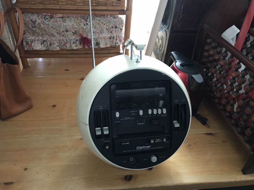 ウェルトロン 2004 ラジオ WeltronMODEL2004SW/MW/FMステレオカセット