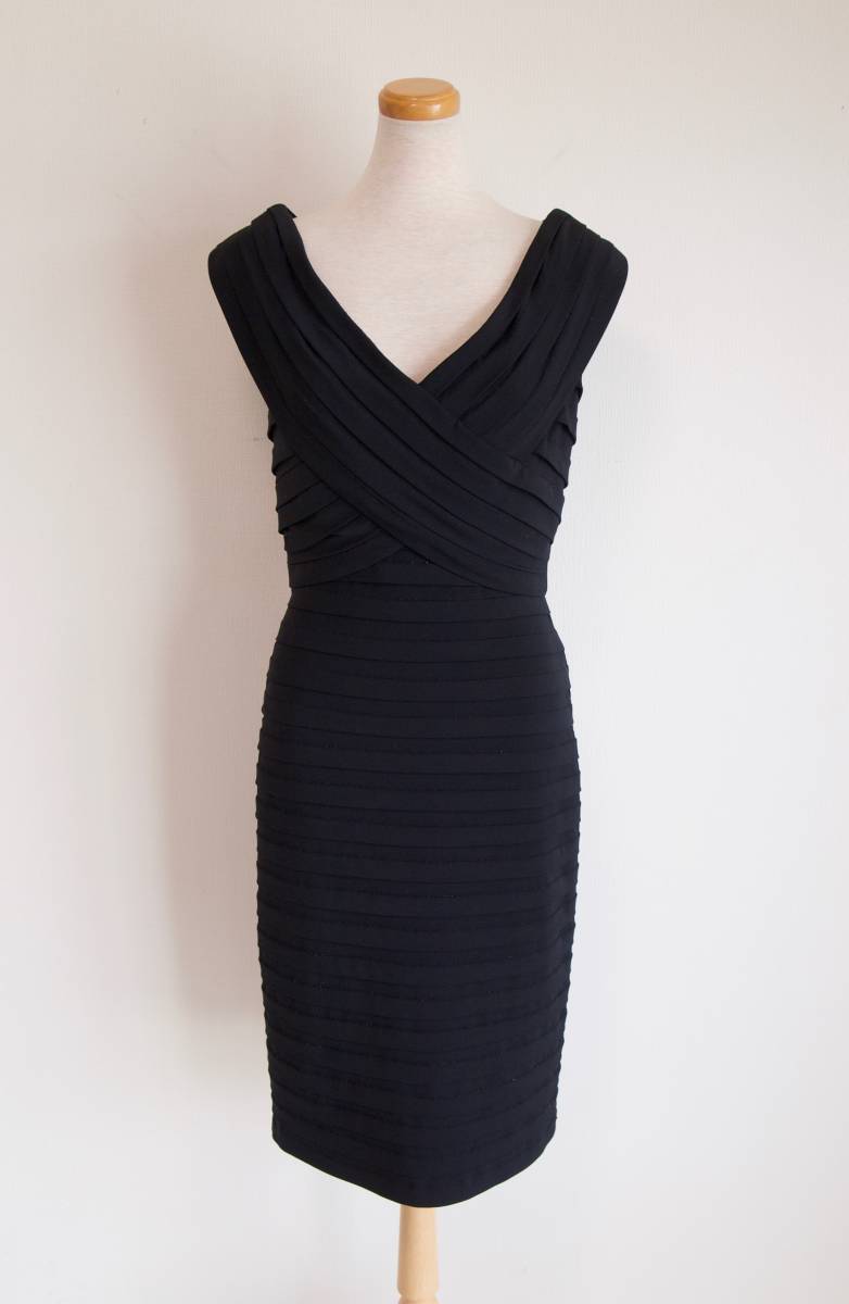 TADASHI SHOJI タダシショージ BLACK ワンピース 9号程度
