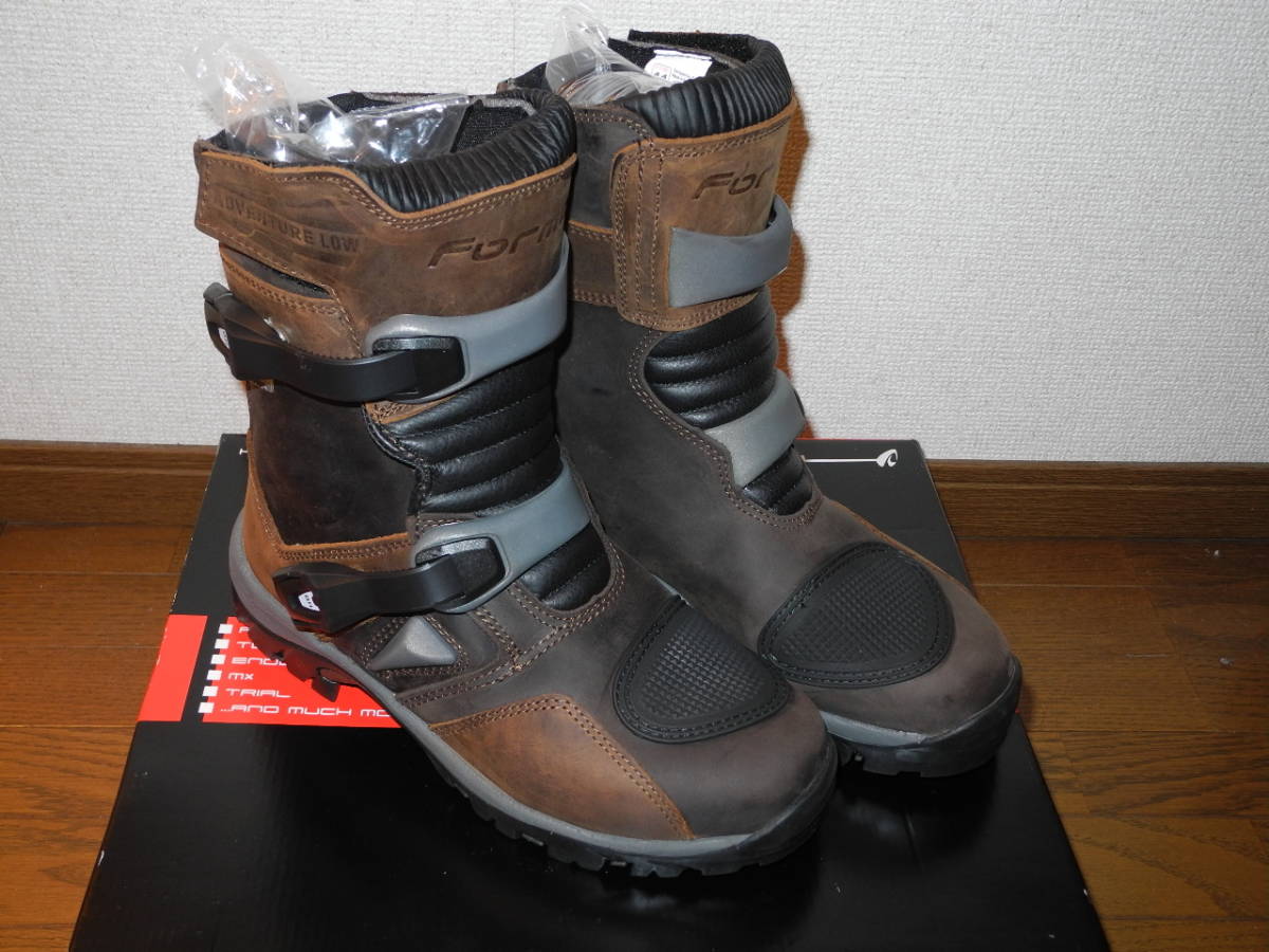 フォーマ アドベンチャー Forma Adventure ブーツ | Low ロウ LOW 