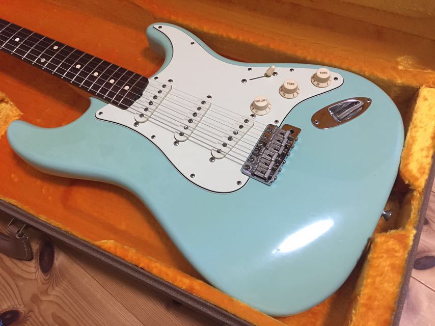 Fender USA American Vintage '62 Stratocaster Daphne Blue ダフネ