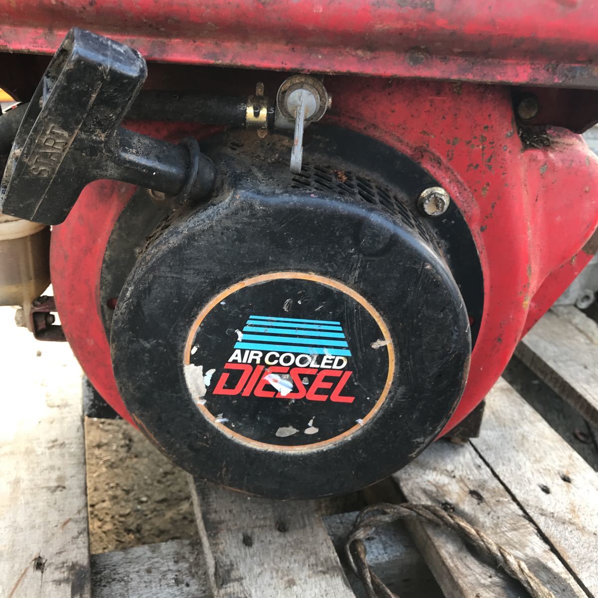 ロビン ディーゼルエンジン DY27 セル付 - 6馬力 発動機 Yahoo 