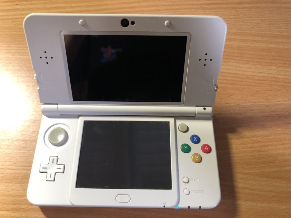任天堂 new NINTENDO 3DS _1