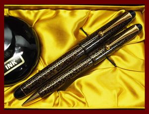 パイロット国光会蒔絵黒蜻蛉14金ヴィンテージ