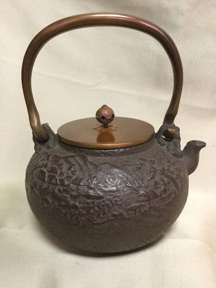 新作入荷，新作入荷，HOT 古い亀文堂鉄瓶 昭和中期 品 当時の紙箱付き(鉄瓶)｜売買されたオークション情報、yahooの商品情報をアーカイブ公開 - オークファン 鉄瓶