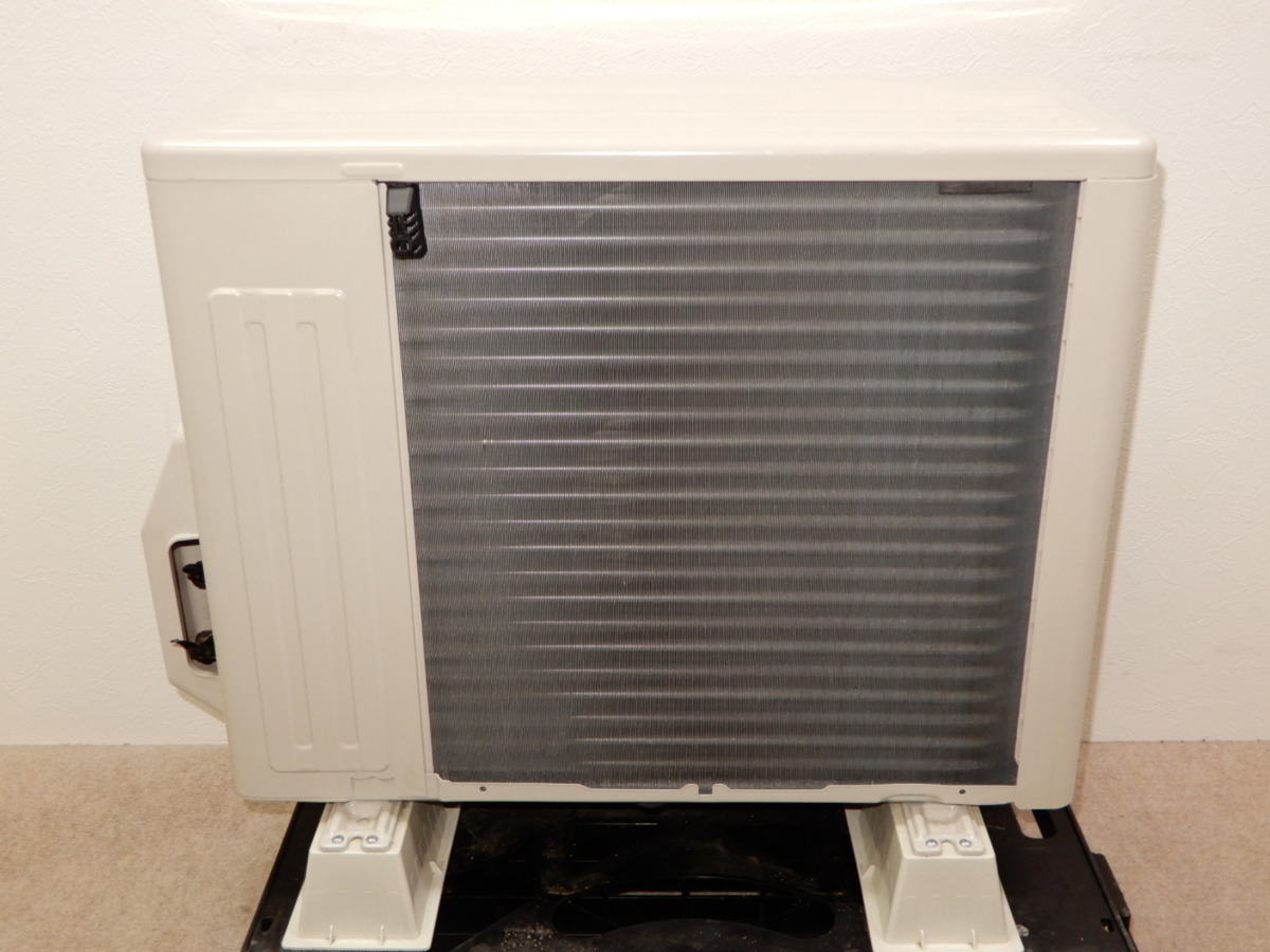 愛媛県松山市発 FUJITSU ルームエアコン 冷暖房 おもに6畳用 AS-C22F-W 2016年製 単相100V