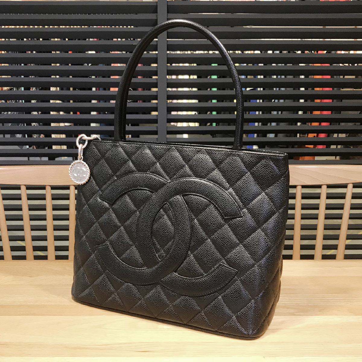 復刻トート シャネル キャビアスキン A01804 CHANEL 復刻 トートバッグ