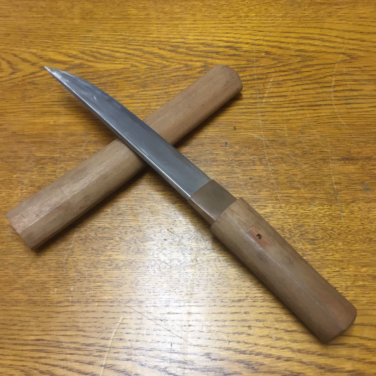 岡山発 日本刀/懐刀/合口/武具/刀装具/短刀/脇差/白鞘/波紋/ドス/無銘/登録証不要 縦: 約27㎝ 横: 約3㎝ 刃長: 約14㎝ 重量 ...