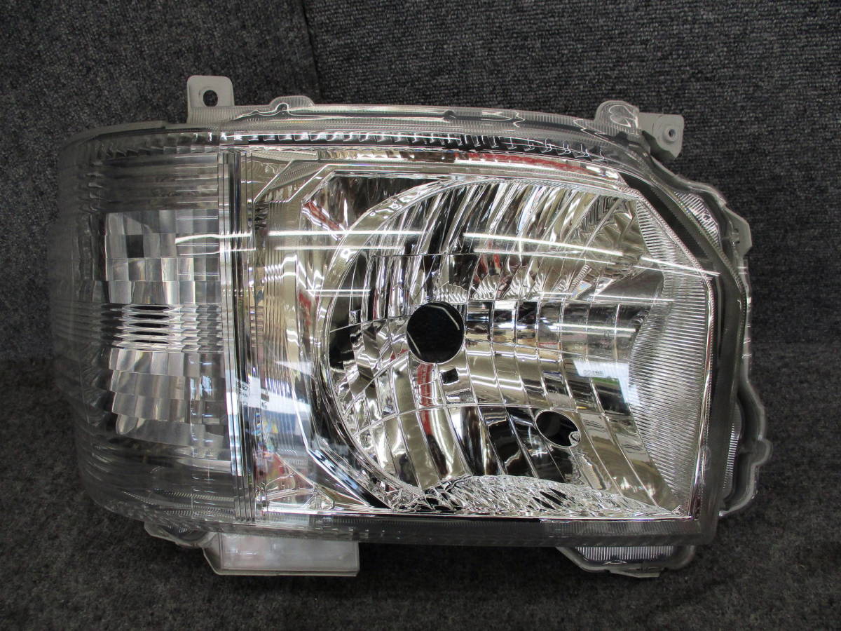 ○○1911-NN14L 200系 ハイエース レジアスエース 4型 5型 純正