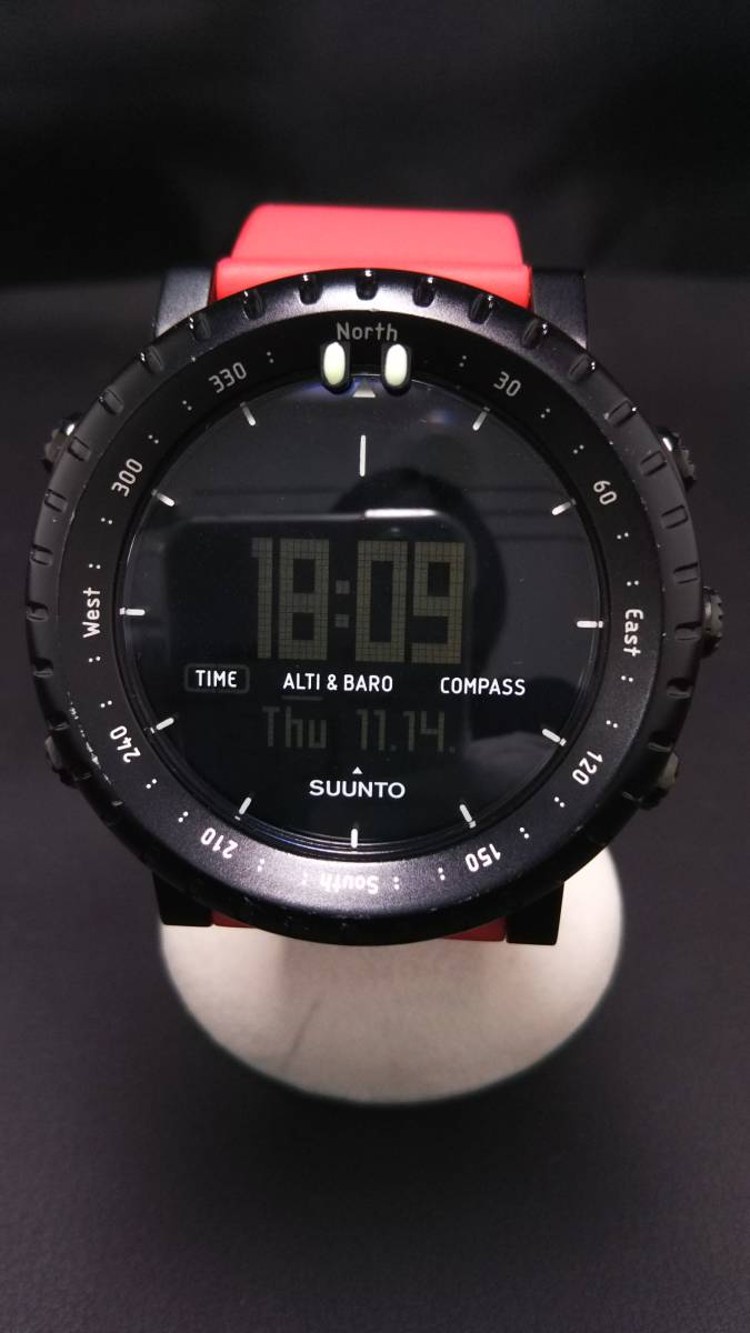 SUUNTO スント コア レッドクラッシュ 22960686 箱説有り クォーツ