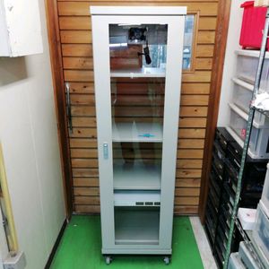 サーバーラックのYahoo!オークション(旧ヤフオク!)の相場・価格を見る 