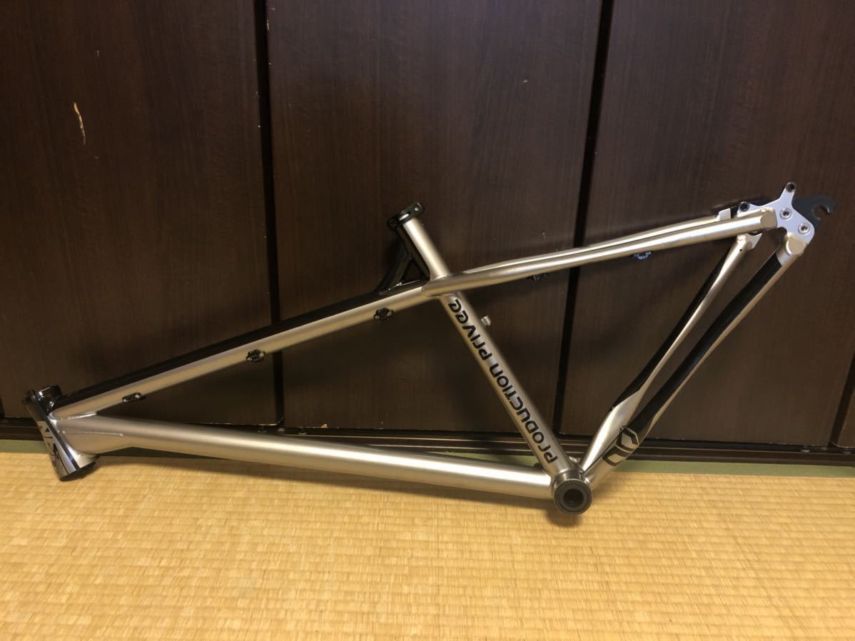プロダクションプリビー PRODUCTION PRIVEE SHAN 26インチ Sサイズ