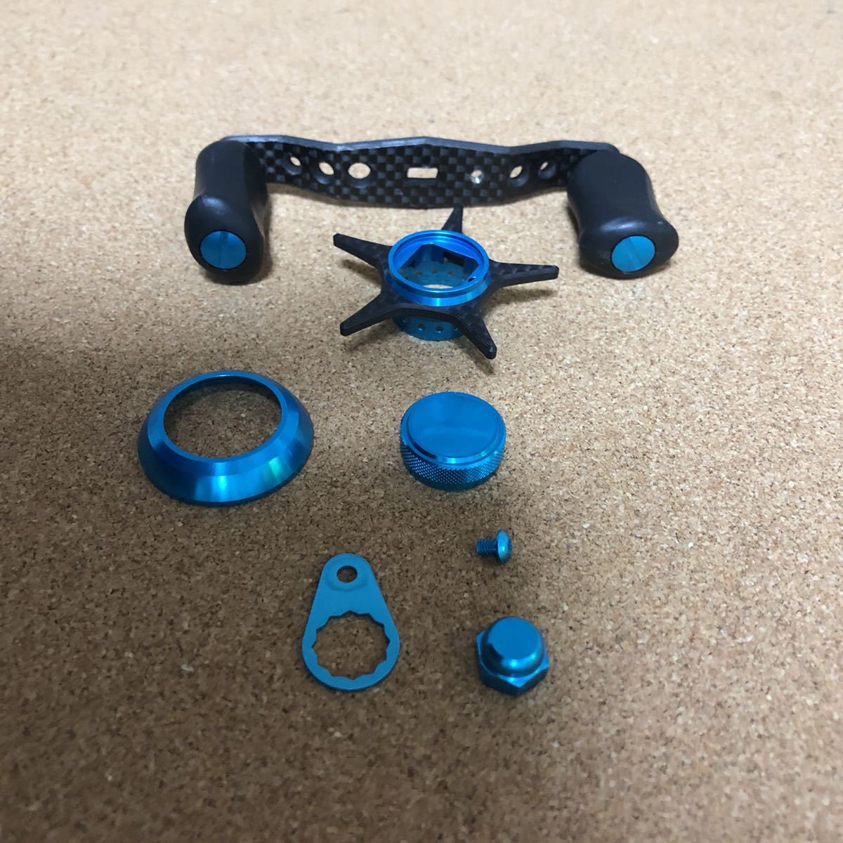 KTF IXA 85mm オフセットカーボンハンドル アブ／ダイワ用 ゴールド