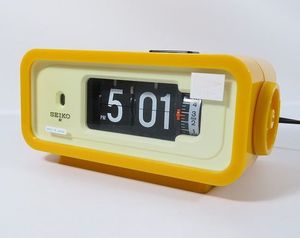 昭和レトロ 目覚まし時計のYahoo!オークション(旧ヤフオク!)の相場