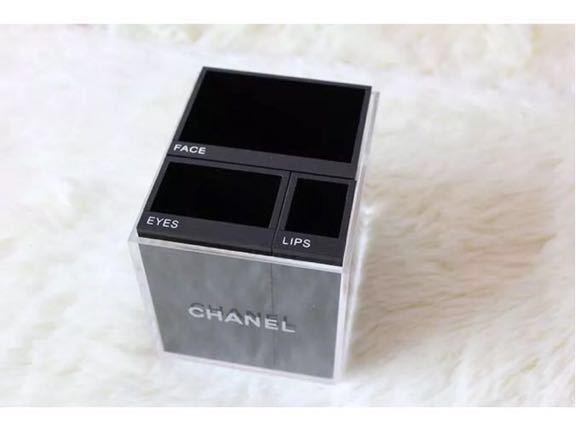 レアシャネル　ノベルティ　非売品　ブラシスタンド/ペン立て/花瓶 CHANEL シャネル クリア×ブラック ブラシスタンド ボックス 小物入れ
