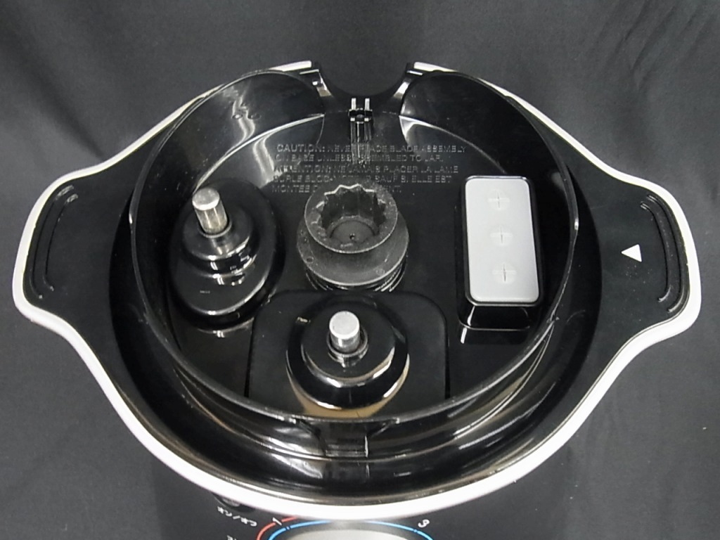 f123-26 Cuisinart SBC-1000J クッキングブレンダー クイジナート