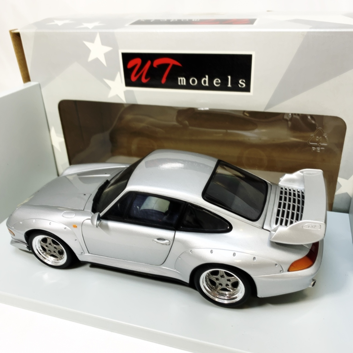 0 UT GT2 Models Porsche 1⁄18 models：1⁄18 ミニカー ポルシェ 1 1: