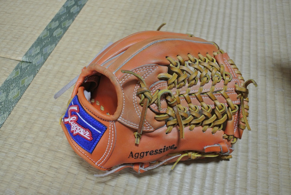 大人気，定番人気 スラッガー 硬式内野手 KSG-SJ2 久保田 オレンジ&times;タン グラブの変色あり(内野手用)｜売買されたオークション情報、yahooの商品情報をアーカイブ公開 - オークファン 大人用
