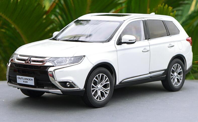 限定セール，本物保証 1/18 三菱 アウトランダー OUTLANDER 白(乗用車)｜売買されたオークション情報、yahooの商品情報をアーカイブ公開 - オークファン 乗用車