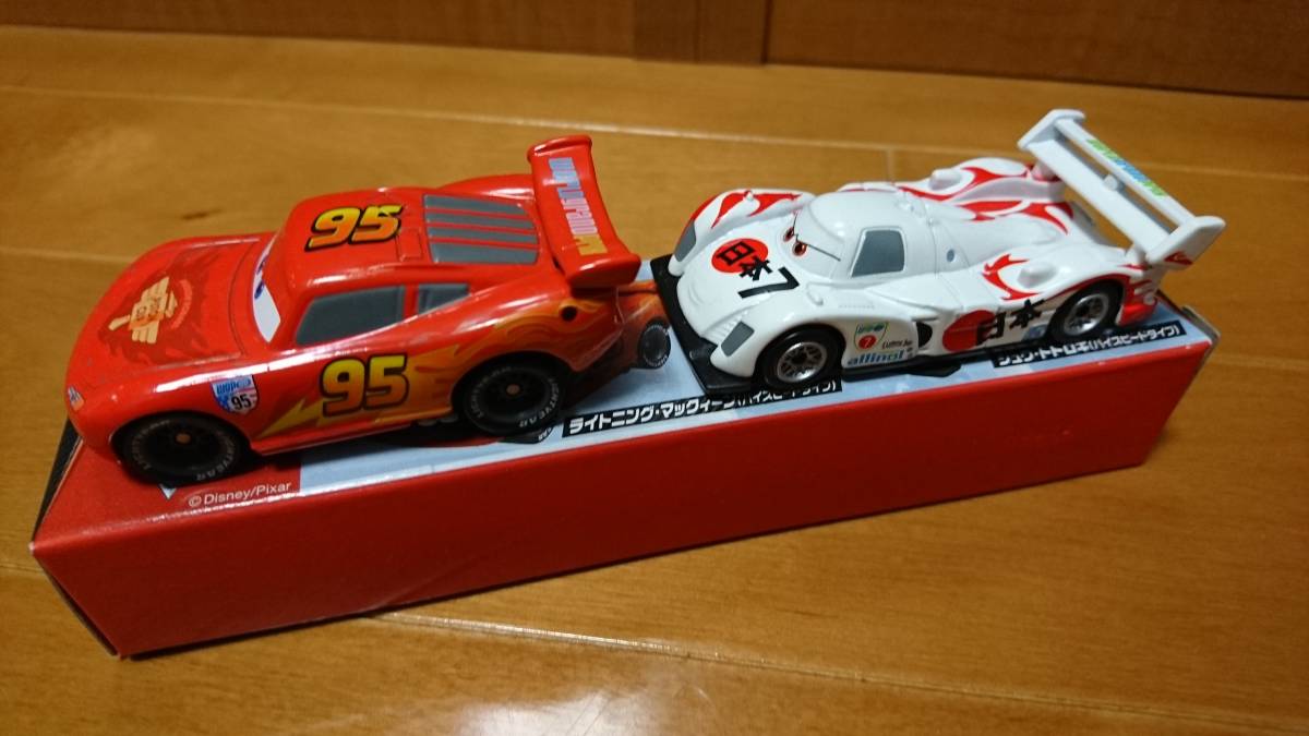 ライトニング・マックィーン＆シュウ・トドロキ＆大きなワールドマップジャパンセット カーズトミカ ライトニングマックイーン&シュウトドロキ&大きな