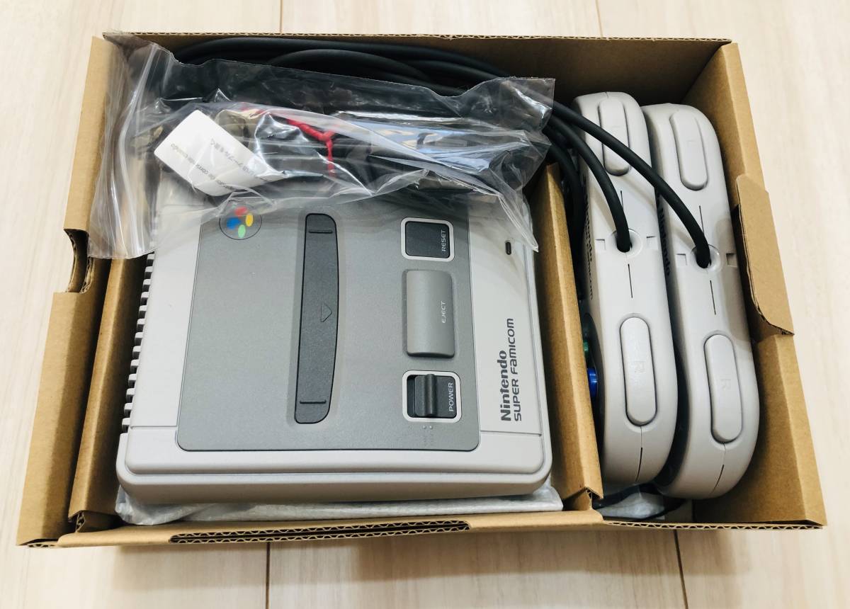 ほぼ未使用 Nintendo ゲーム機本体 ニンテンドークラシックミニ 美品