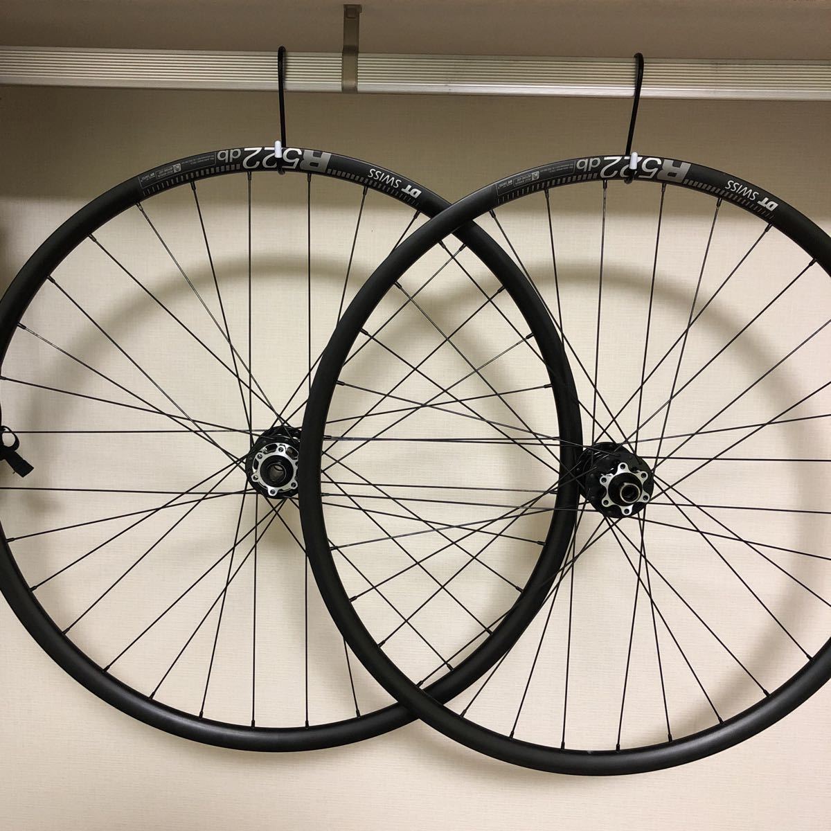 DTSWISS R522 db ディスクホイール 中古