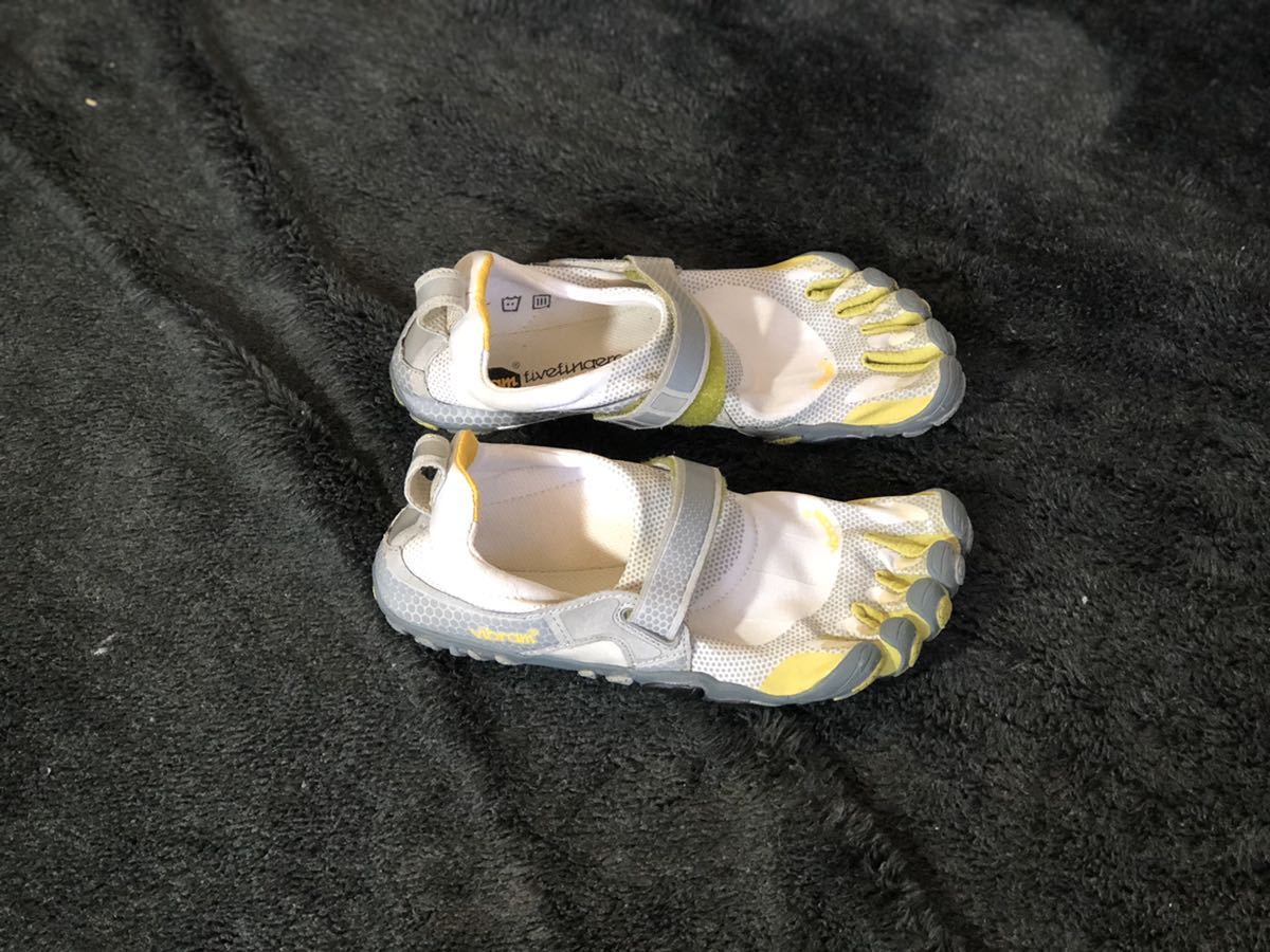 【人気セール，100%新品】 ビブラム ファイブフィンガーズ 5本指シューズ サイズ25cm 40 BIKILA 超 ランニングシューズ(25.0cm)｜売買されたオークション情報、yahooの商品情報をアーカイブ公開 - オークファン 25.0cm