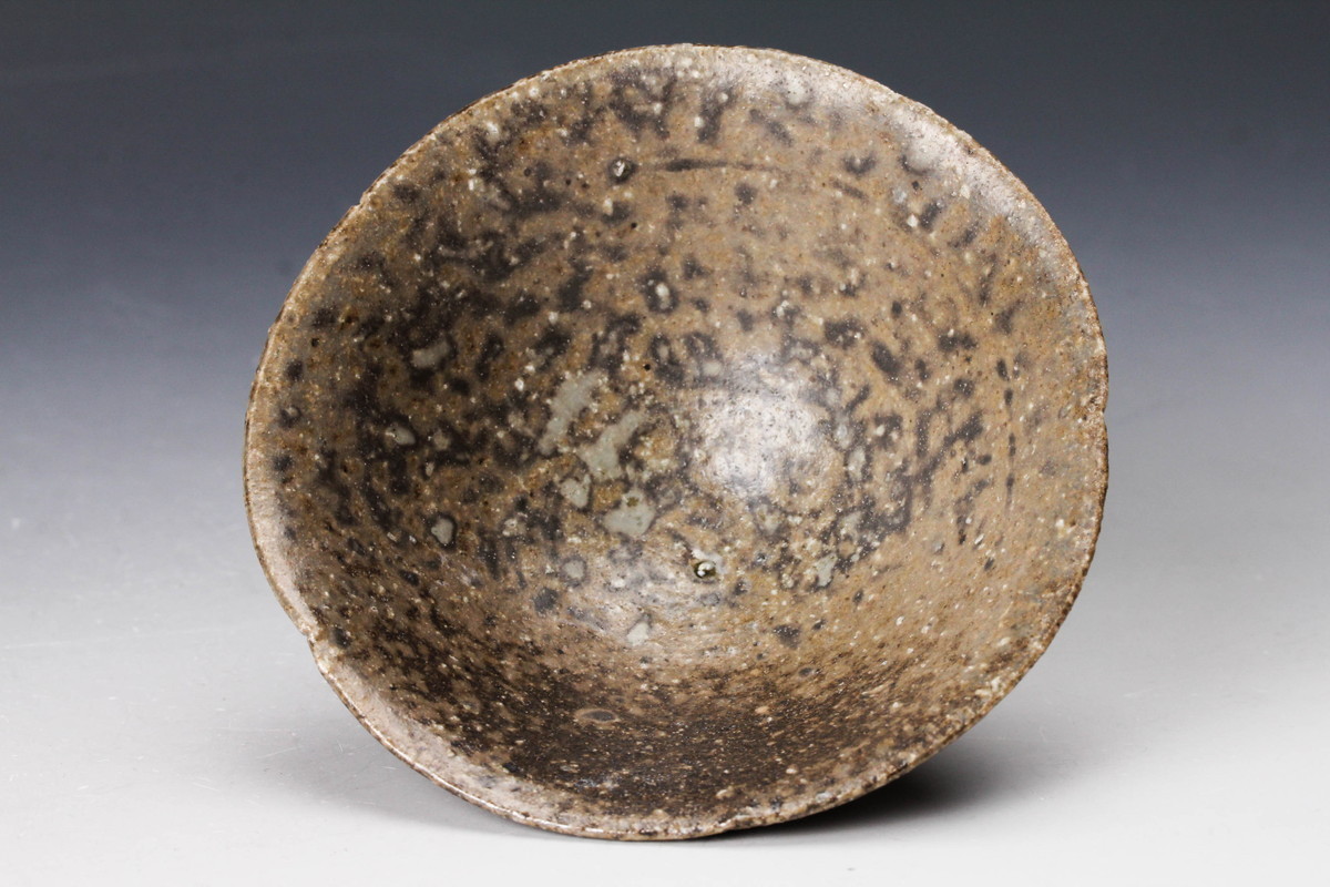 【佳香】寺島裕二 灰釉酒呑 共箱 共布 栞 本物保証_3