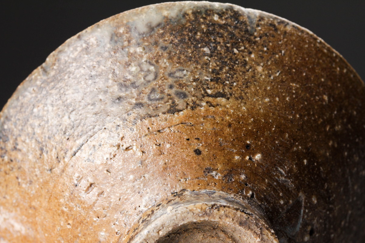 【佳香】寺島裕二 灰釉酒呑 共箱 共布 栞 本物保証_5