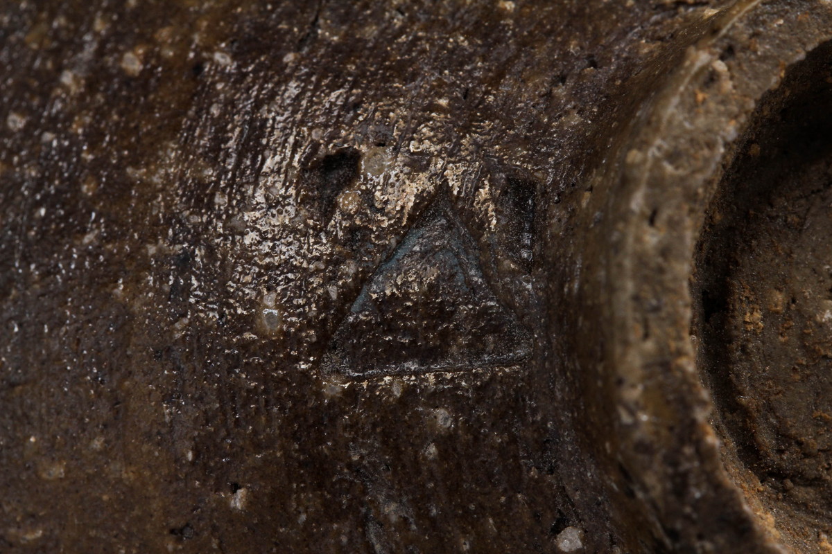 【佳香】寺島裕二 灰釉酒呑 共箱 共布 栞 本物保証_7