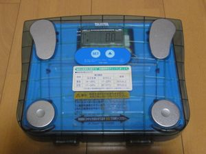 TANITA TBF-606-BLのYahoo!オークション(旧ヤフオク!)の相場・価格を 