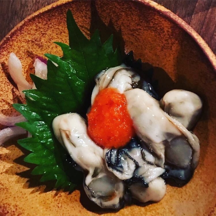 【100%新品，格安】 マル勇水産 伊勢志摩 名産 浦村 牡蠣　生食可　Mサイズ　殻付き100個セット (5人以上～大人数向け）　カキかき　牡蠣 お取り寄せ oyster 1
