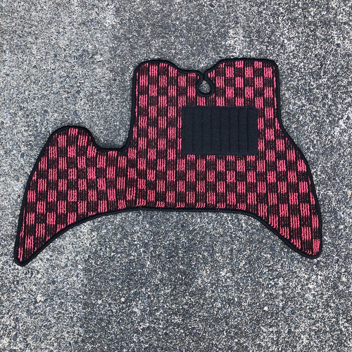 限定セール，正規品ミゼット2 フロアマット 1枚 チェック柄 赤黒 社外 カーマット(ダイハツ用)｜売買されたオークション情報、yahooの商品情報をアーカイブ公開 - オークファン ダイハツ用