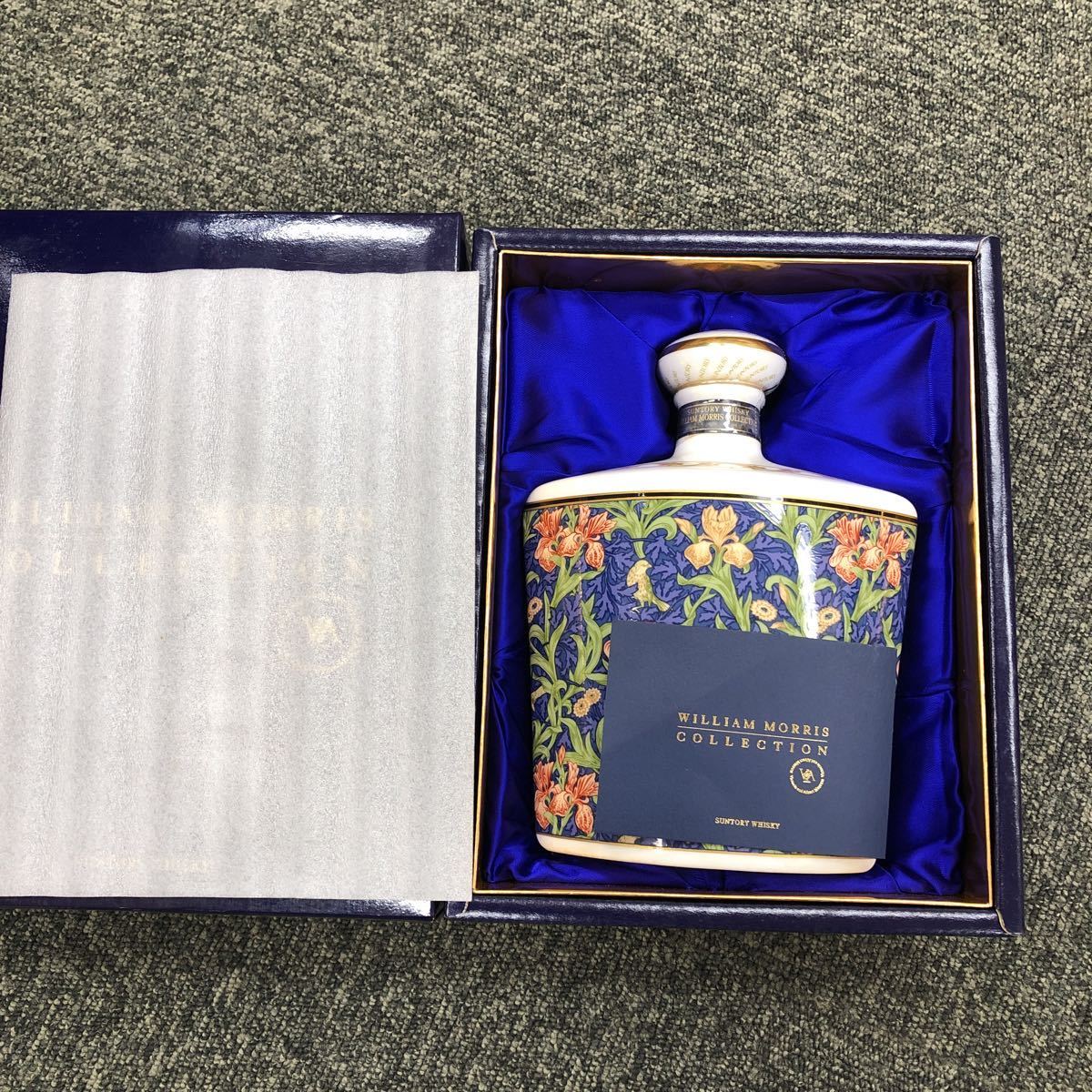 ウィリアム・モリス×出羽桜コラボ日本酒発売のお知らせ ◇SUNTORY 赤