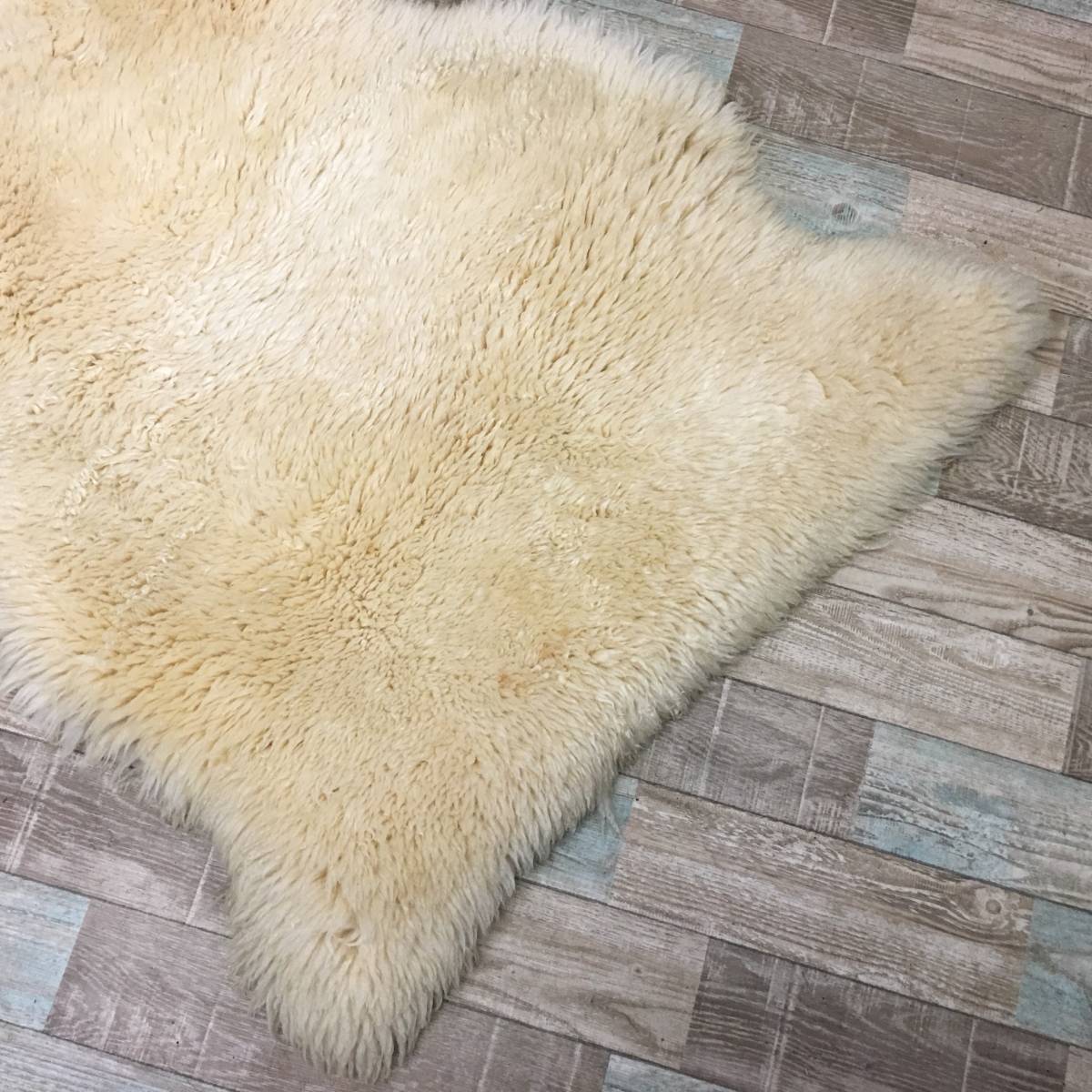 FE1/59 BOWRON ゴールドスター ラグマット 最長107cm×85cm 敷物 毛皮