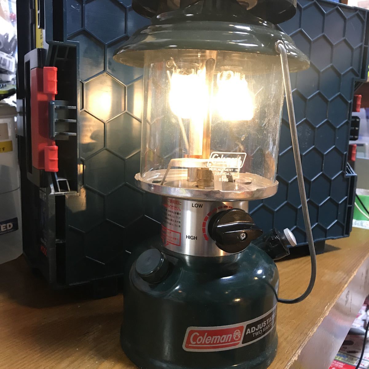 中古ジャンク品 Coleman コールマン ツーマントル ガソリンランタン