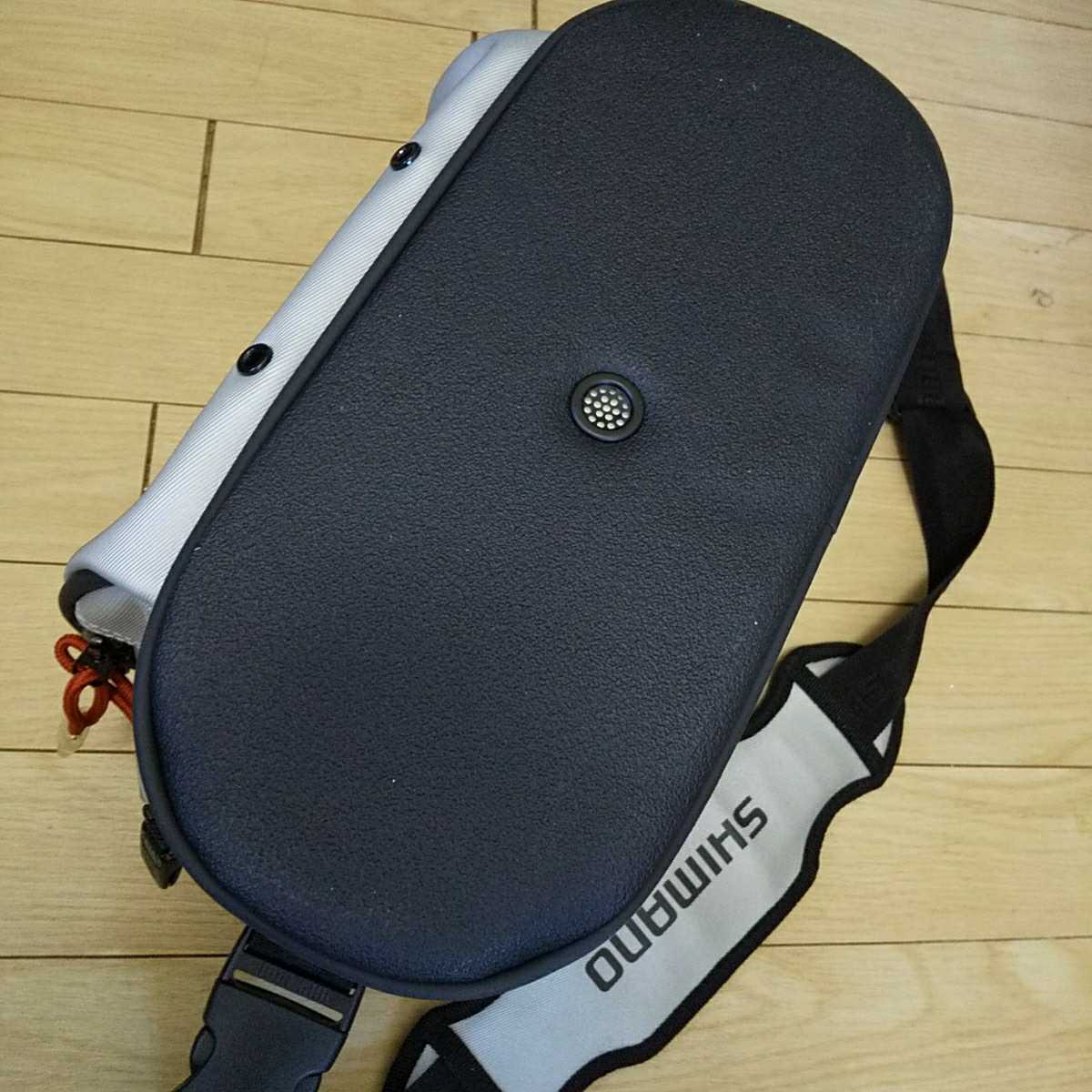 クールリバーEV - SHIMANO渓流用ビク WB-061E メルカリ シマノ Yahoo!オークション SHIMANO 3.5L 渓流クリ (WB-061E)(3.5L) 送料無料 釣りバック 鮎 イワナ 5.0L