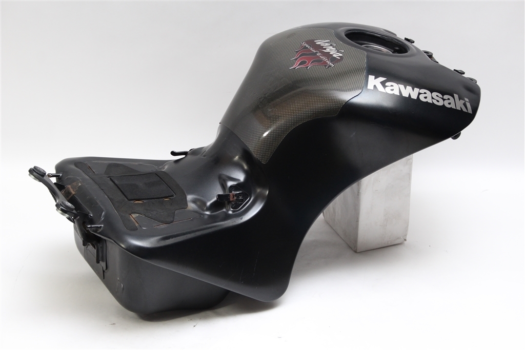 全国、送料無料 ニンジャZX-14 ZZR1400◇フューエルタンク◇JKBZXNC198A005