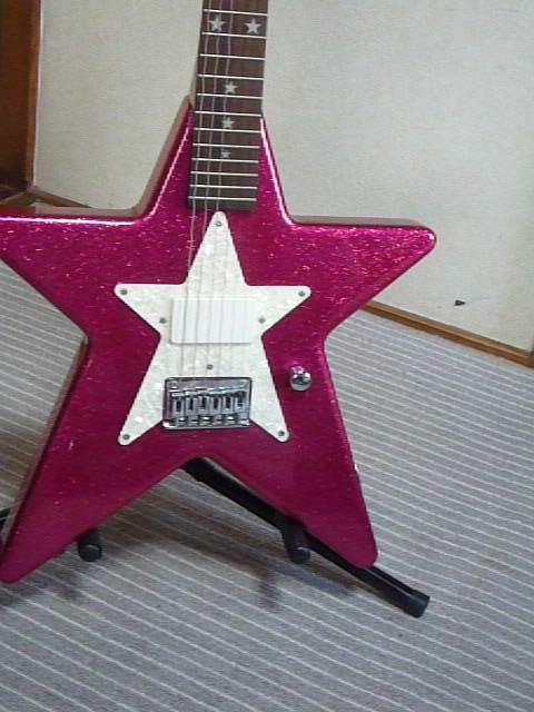 Rock Daisy 星型ギタード派手に可愛い - は スター・アーティスト