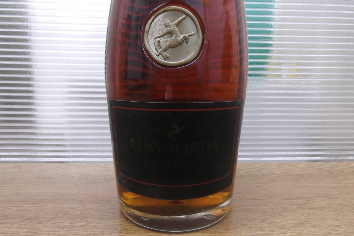 MARTIN REMY レミーマルタン SUPERIEUR ブランデー 700ml 40％ 042